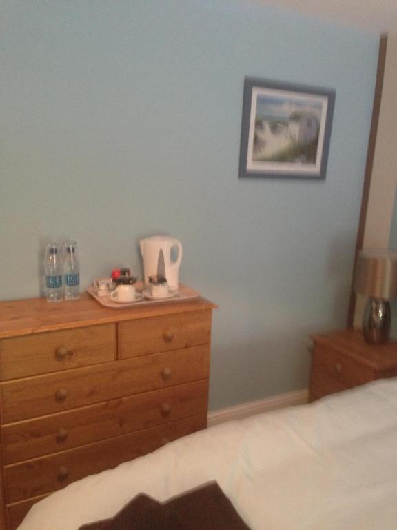 The Spice Ship Hotel Weymouth Room photo